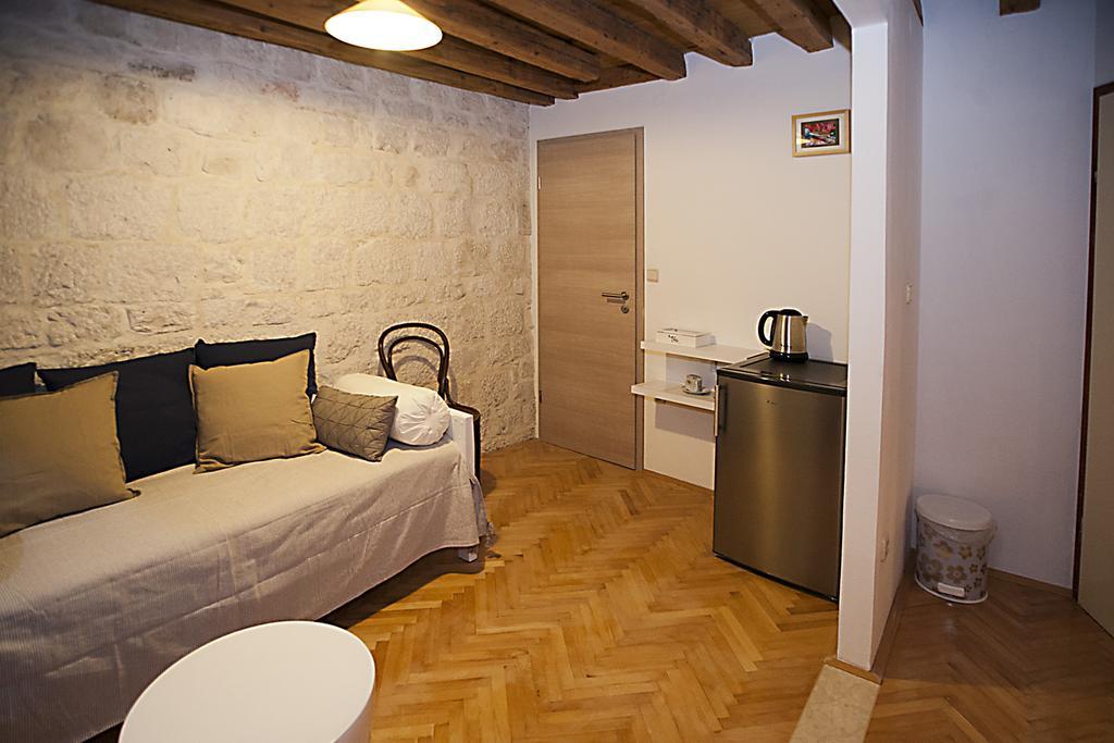 Rooms Livia Trogir Quarto foto