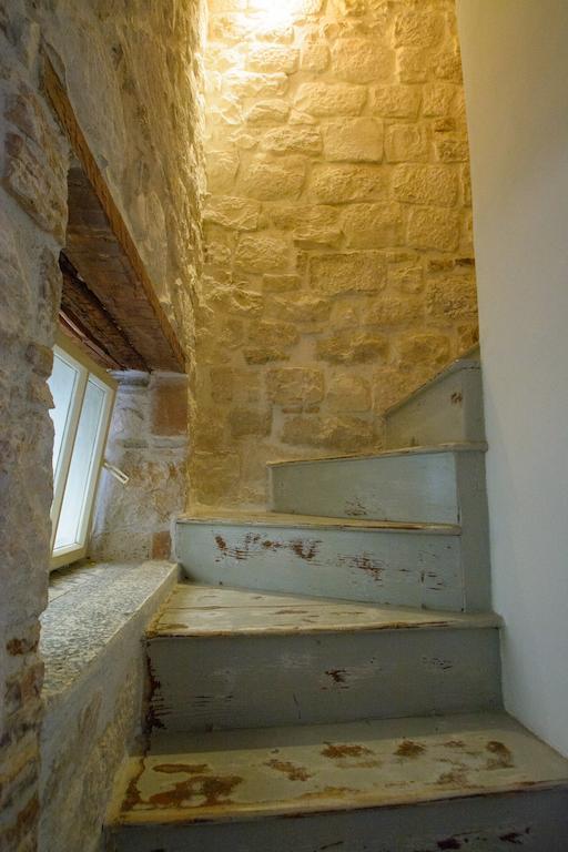 Rooms Livia Trogir Exterior foto